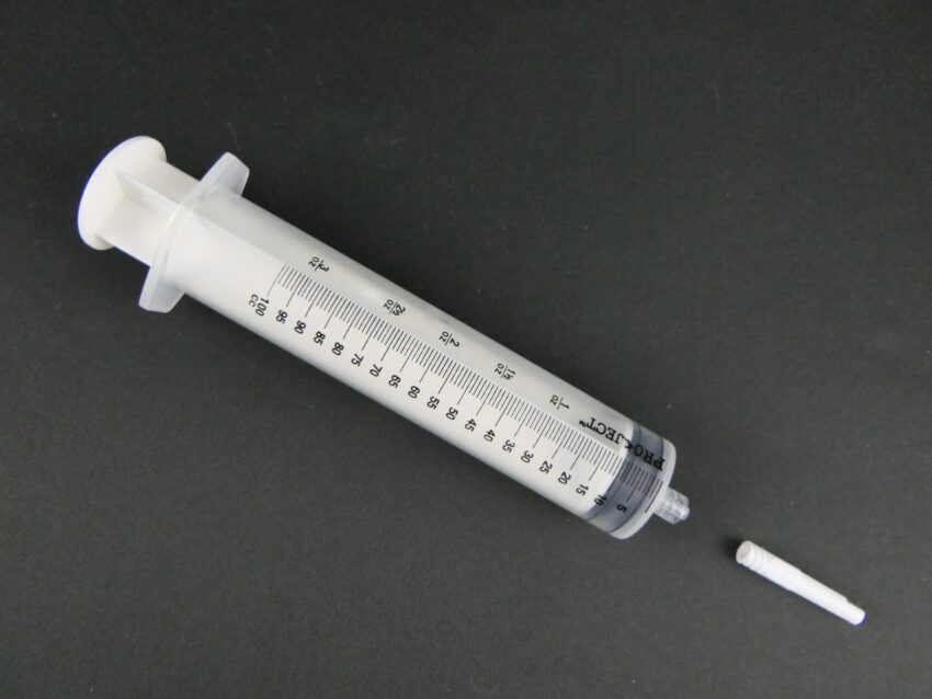 eDNA syringe and waterra adapter for buffer injection and extraction - not connected